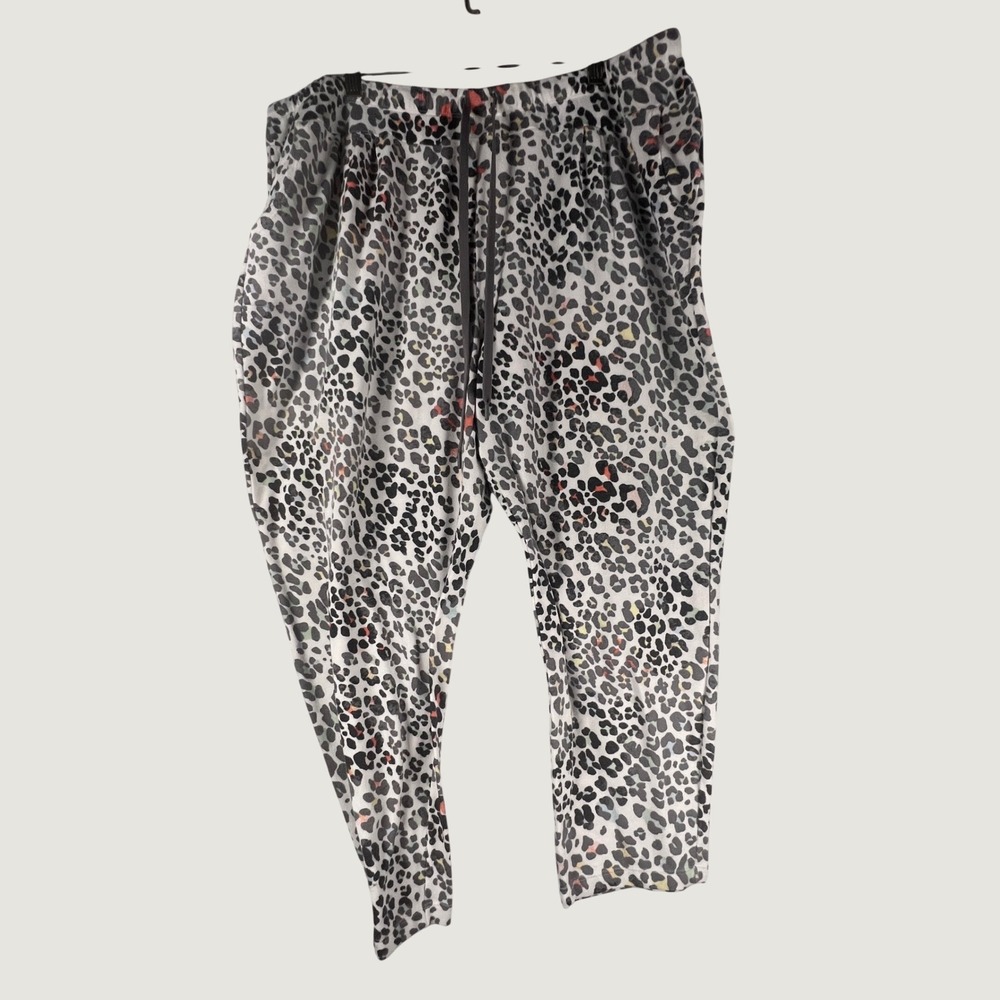 Secret Treasures Womens 2X Leopard Print Pajama Pants Grey Animal Knit Lounge